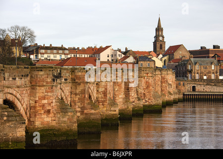 Alte Brücke über den Fluss-Tweed. Berwick nach Tweed. Stockfoto