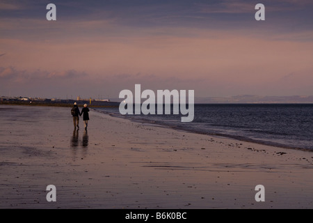 Paar am Strand Stockfoto