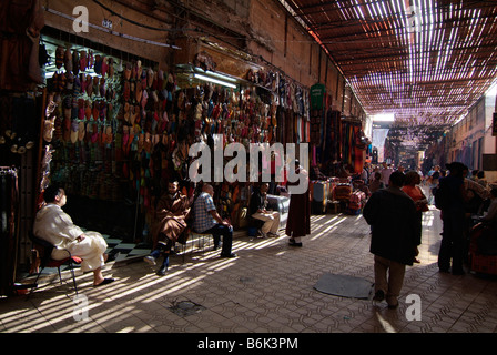 Souks in der Nähe Platz Jemaa El Fna in Marrakesch Marokko Stockfoto