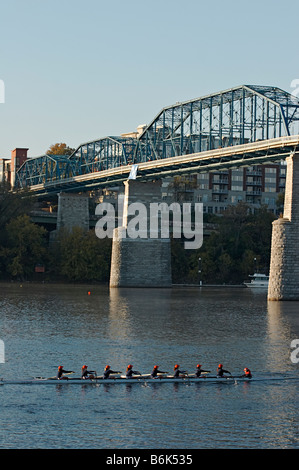 Ruderteam am Tennessee-Fluss in Chattanooga Stockfoto