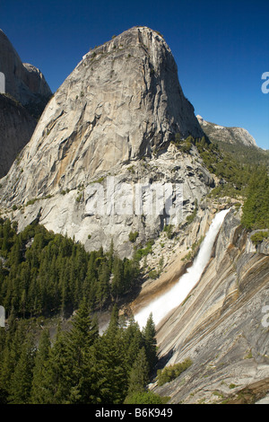 Kalifornien - Nevada Fall am Merced River von der John Muir Trail im Yosemite National Park gesehen. Stockfoto