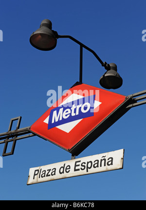 Plaza de Espana u-Bahnhof unterzeichnen in Madrid Spanien. Stockfoto