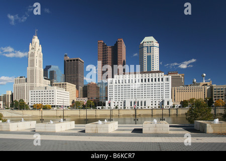 Columbus Downtown nach Osten über den Scioto River Columbus Ohio Stockfoto