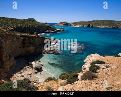 Ein Blick auf die blaue Lagune, Insel Comino, Malta. Stockfoto