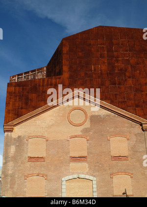 CaixaForum Madrid Museum von Schweizer Architekten Herzog und de Meuron in Paseo del Prado MADRID Spanien Stockfoto