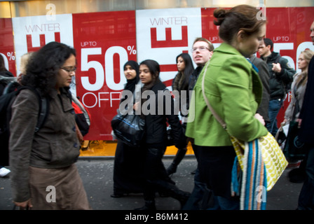 London Dezember 2008 Oxford Street Vertrieb Stockfoto