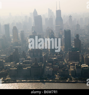 Blick nach Westen in Zentralchina Shanghai Bund Stockfoto