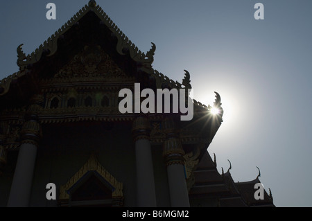 Niedrigen Winkel Ansicht eines Tempels, Thai-Tempel, Bodhgaya, Gaya, Bihar, Indien Stockfoto