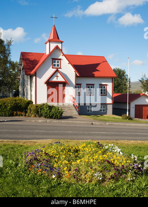 St. Peter's Church, eine katholische Holzkirche in Akureyri, Nordisland Stockfoto