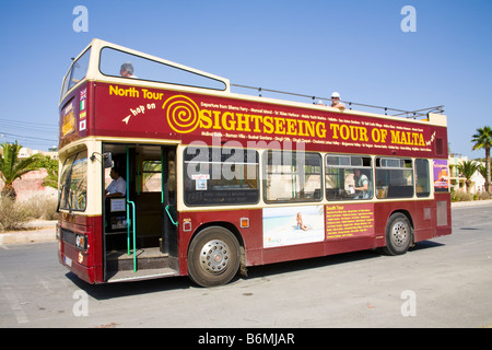 Malta-Sightseeing-Tour-Bus, Marsaxlokk, Malta Stockfoto