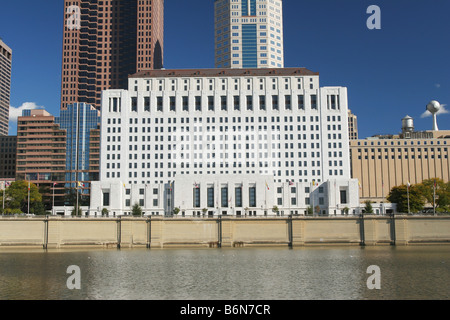 Columbus Downtown auf der Suche nach Osten über den Scioto River Ohio Gerichte Gebäudefront Columbus Ohio Stockfoto