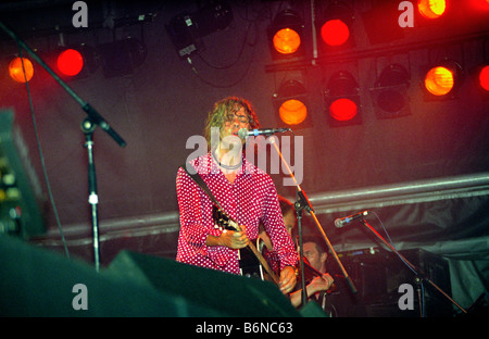 Sir Bob Geldof live-Gesang bei Konzert Festival Veranstaltung durchführen Stockfoto