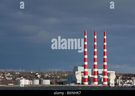 Büschel von Cove Power Kraftwerk - Dartmouth, Nova Scotia, Kanada Stockfoto