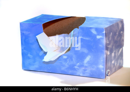 Eine teilweise voll box Kosmetiktücher auf einem weißen Hintergrund. USA Stockfoto