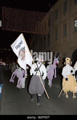 Dedek Mraz Prozession in Ljubljana Slowenien Stockfoto