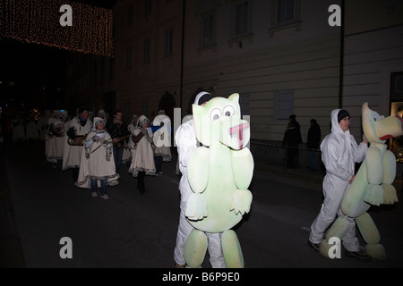 Dedek Mraz Prozession in Ljubljana Slowenien Stockfoto