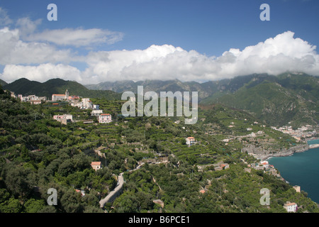 Blick auf die Amalfiküste von der Weg zwischen Ravello und Amalfi Stockfoto