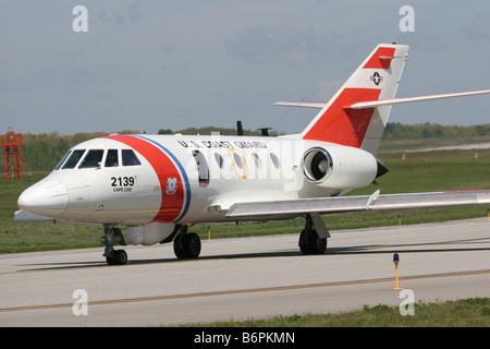 Der HU-25 ist eine Mittelstrecken-Überwachungsflugzeuge betrieben durch die US-Küstenwache Stockfoto