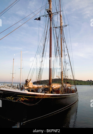 Die berühmten Mottenhalle der Bluenose II am Dock in Lunenburg Nova Scotia Kanada Stockfoto