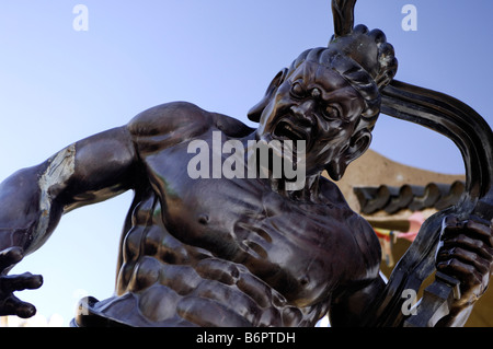 Statue eines Kriegers in Cham-Shan-Buddhisten-Tempel Stockfoto
