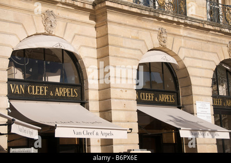 Van Cleef und Arpels Shop in Place Vendome, Paris, Frankreich Stockfoto