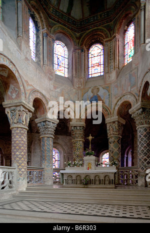 Poitiers, Sainte-Radegonde, Blick in Den Chor Stockfoto