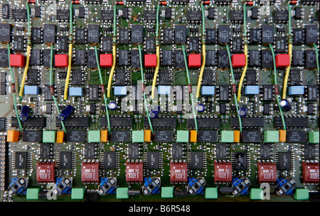 Elektronikschrott, gebraucht alt Computer-Teile für das recycling Stockfoto