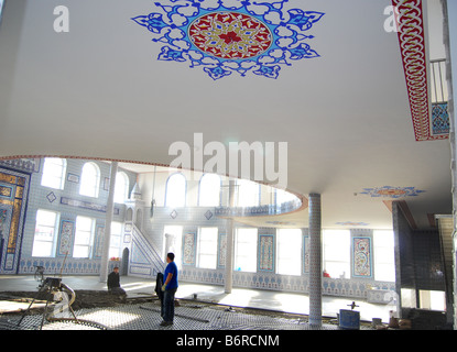 Innenraum der Fatih-Moschee im Bau Roermond Limburg Niederlande Stockfoto