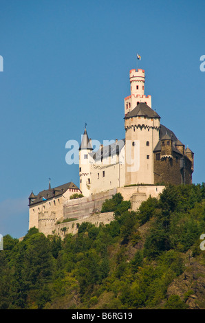 Marksburg Castle mit Blick auf mittleren Rhein in der Nähe von Braubach Stockfoto