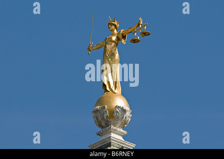 Justitia auf der Old Bailey-London Stockfoto