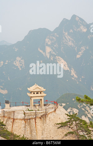 Stein-Pagode auf dem Ost-Gipfel des Heiligen Berges Hua Shan Xi ein China Stockfoto