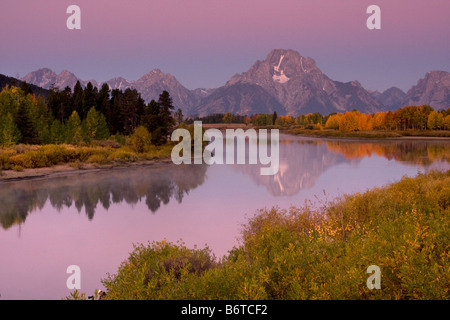 Mount Moran spiegelt sich in der angestammten Snake River an Oxbow Bend Grand Teton Nationalpark, Wyoming Stockfoto