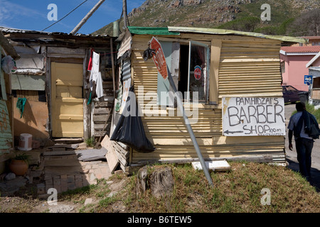 Friseur in Imizano Yethu township Stockfoto