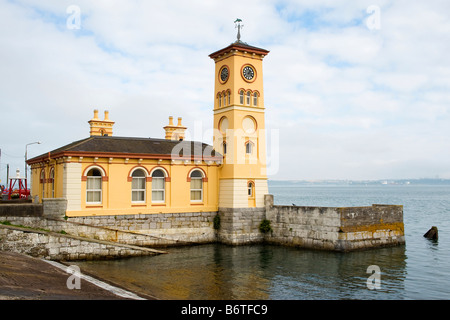 Cobh Altes Rathaus und Uhrturm, Cobh Harbour, County Cork, Republik von Irland Stockfoto