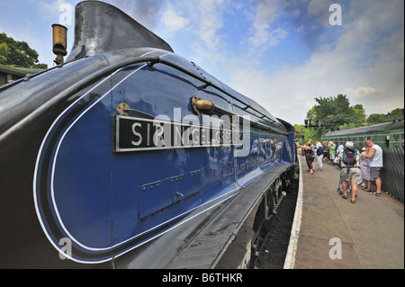 Die Sir Nigel Gresley A4 Klasse 4-6-2 Dampflok am Bahnhof Yorkshire Pickering Stockfoto