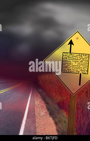 Labyrinth vor Straßenschild. Stockfoto
