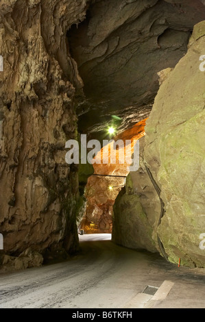 Straße durch Grand Arch Jenolan Caves Blue Mountains New South Wales Australien Stockfoto