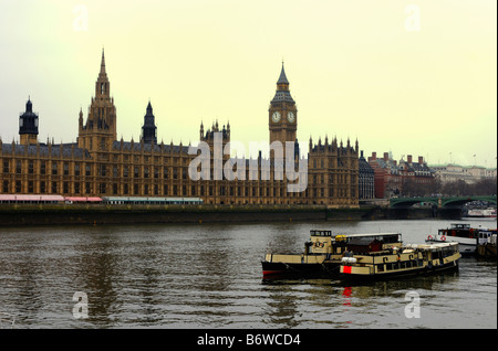 Palace of Westminster von Albert Embankment Stockfoto
