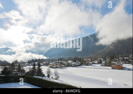 Blick über das Dorf Maurach, Lake Achensee, Tirol, Österreich Stockfoto