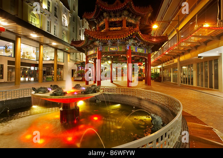 Brunnen und Pagode Chinatown Fortitude Valley Brisbane Queensland Australien Stockfoto