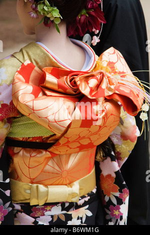 Japanerin in Kimono und aufwendige Stockfoto