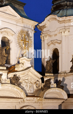 TSCHECHISCHE REPUBLIK PRAG ALTE STADT OLD TOWN SQUARE ST-NIKOLAUS-KIRCHE Stockfoto