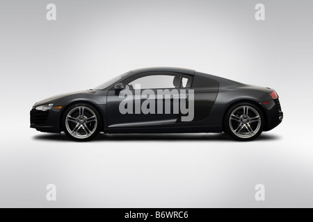 2008 Audi R8 in grau - Treiber Seitenprofil Stockfoto