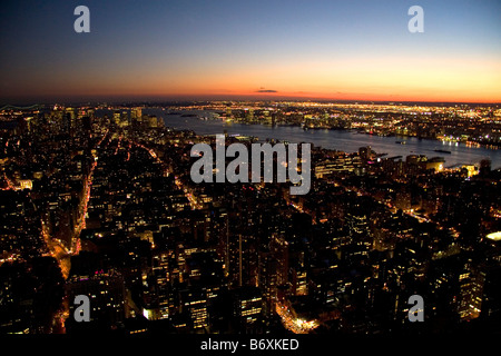 Nachtansicht des New York City New York USA Stockfoto