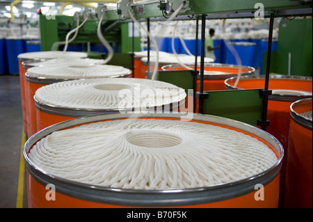 India Indore, Mahima Fasern Ltd. Spinnerei produzieren Baumwoll-Garn aus Bio-und Fairtrade-Baumwolle Stockfoto