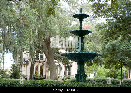 Ein Blick auf Lafayette Square Brunnen in Savannah, Georgia. Der 1837-Platz ist für Gilbert du Motier, Marquis De La Fayette benannt. Stockfoto