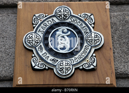 Garda Siochana Plaque irische Polizei Dublin Castle Dublin Irland Stockfoto