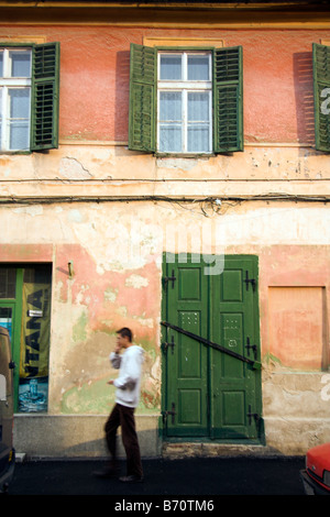 Fensterläden Haus, Sibiu, Siebenbürgen, Rumänien Stockfoto