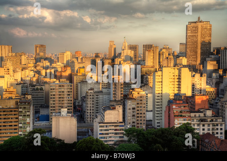 Dämmerung in der Stadt Sao Paulo Brasilien Stockfoto