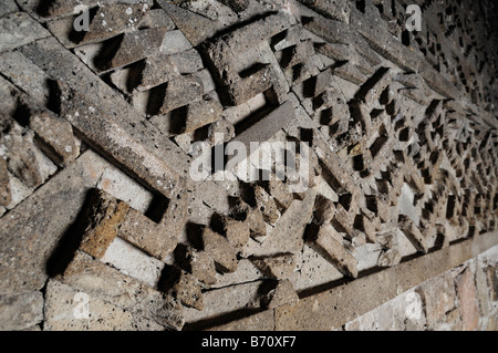 Nahaufnahme der geometrischen Mosaik im Patio de Las Grecas, Mitla, Mexiko Stockfoto